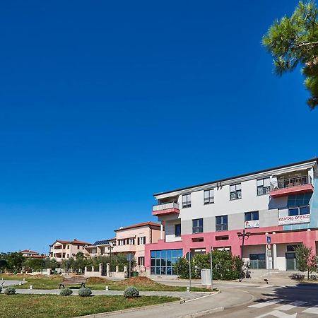 אומאג Seaview Studio מראה חיצוני תמונה